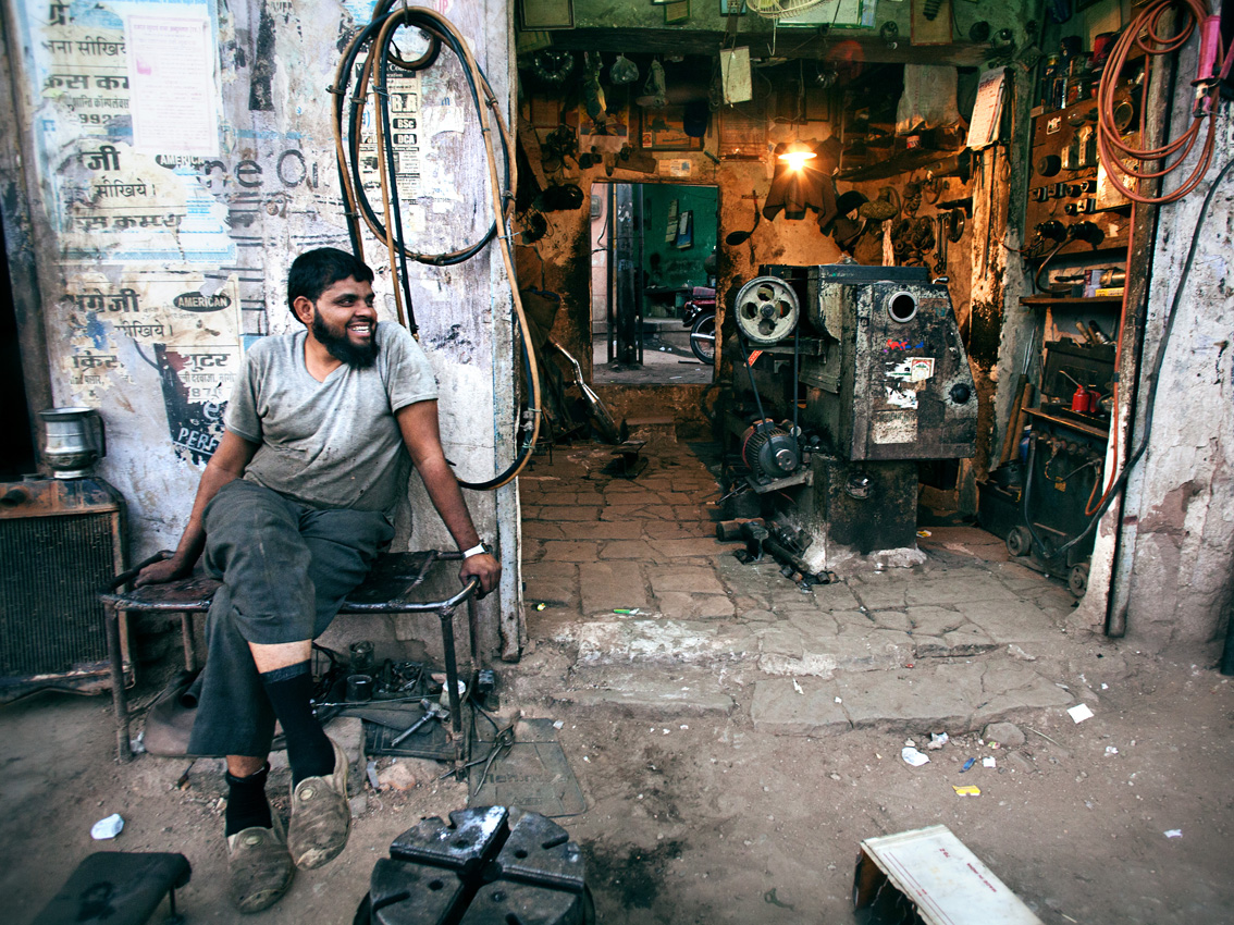 Pulsa para ampliar la imagen: Professions in India, de Pedro José García González. JPG de 572 KB