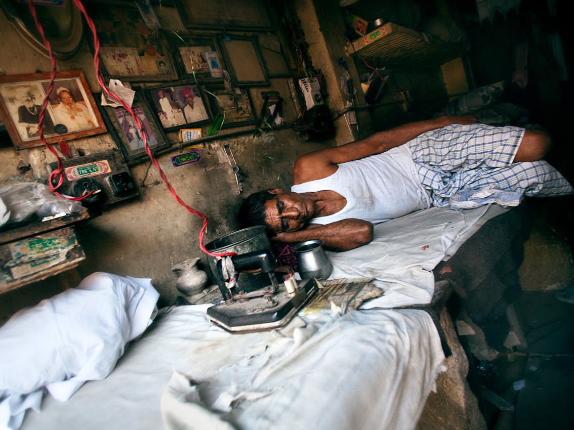 Pulsa para ampliar la imagen: Professions in India, de Pedro José García González. JPG de 386 KB