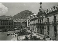 Palacio de la Diputación Provincial y Correos. Editorial Arribas. Década de 1960.