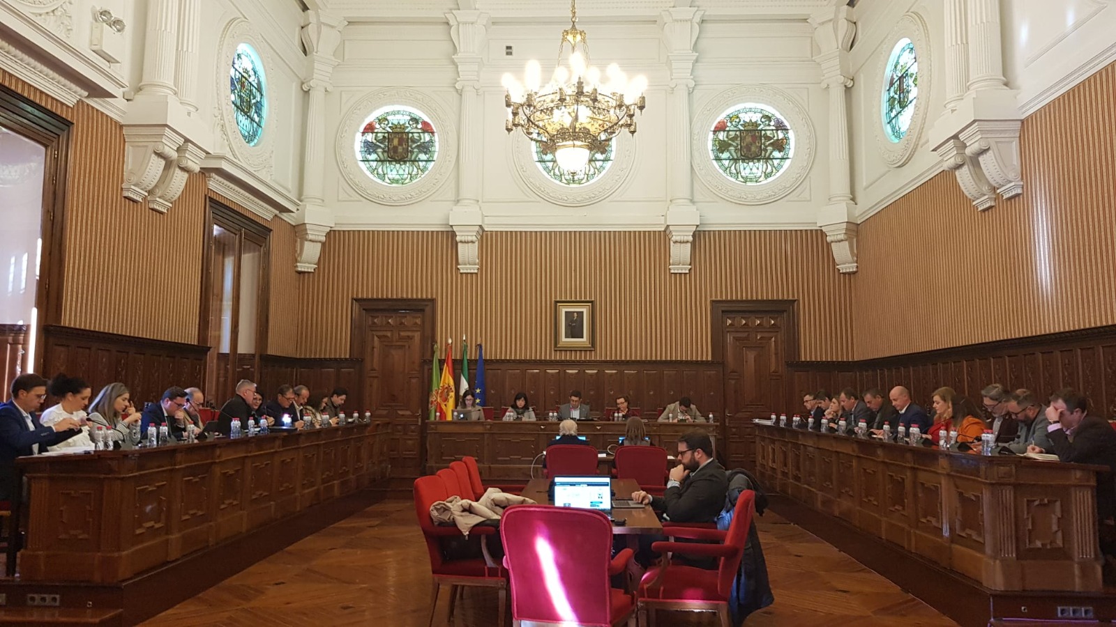 La Diputación ha celebrado hoy pleno ordinario. JPG de 369 KB | Diputación de Jaén | Ampliar imagen