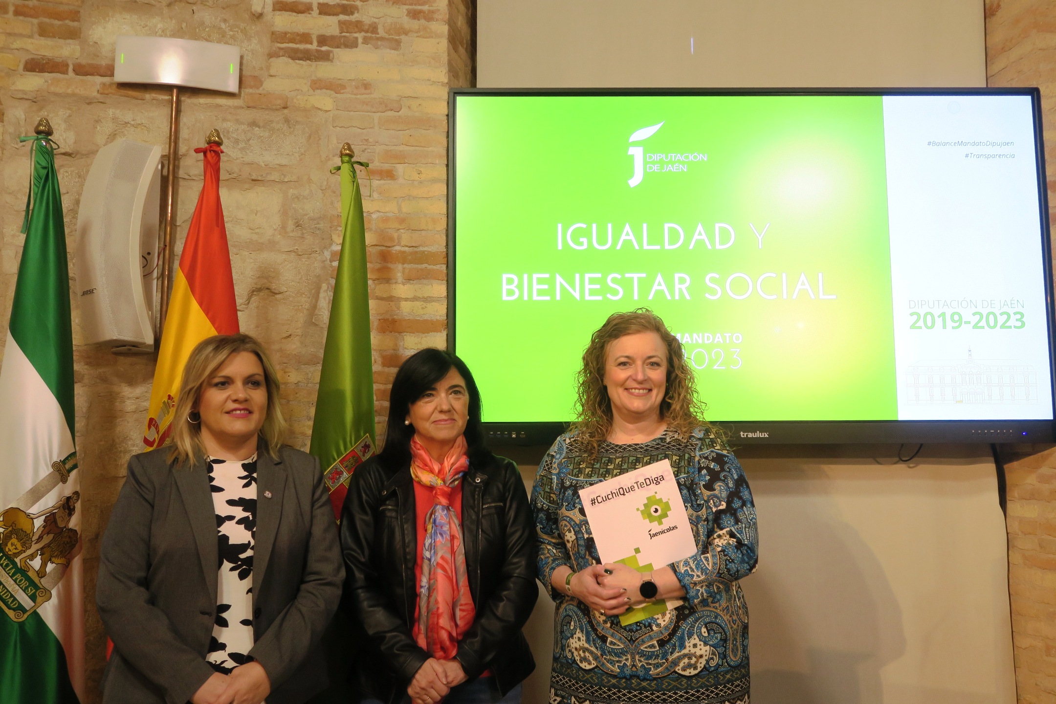 Rocío Zamora, Francisca Medina y Pilar Lara. JPG de 776 KB | Diputación de Jaén | Ampliar imagen