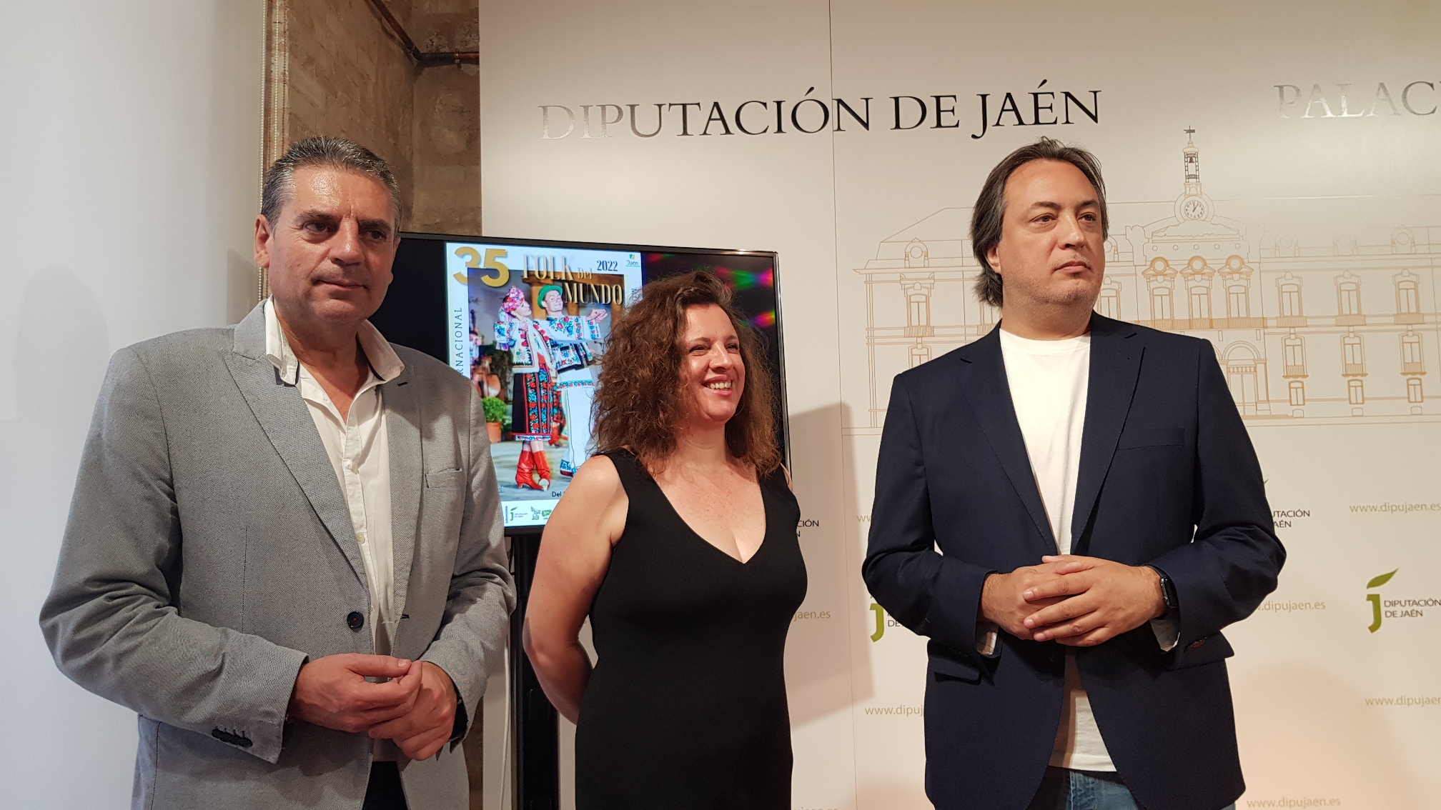 Ángel Vera, Desirée Amaro y José Manuel Higueras, presentando el Folk del Mundo 2022. JPG de 818 KB | Ampliar en ventana nueva | Diputación de Jaén