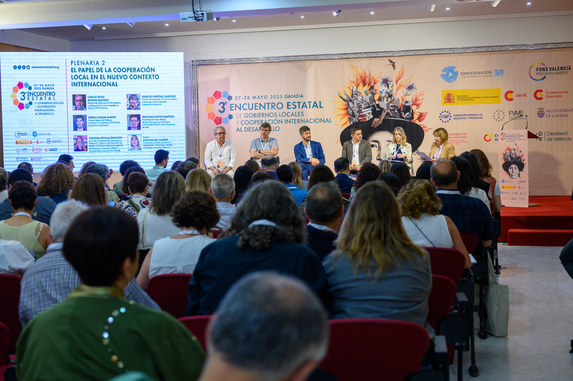 Celebración de la mesa redonda sobre la experiencia de la cooperación internacional de desarrollo desde lo local | Ampliar en ventana nueva | Diputación de Jaén