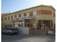 Fachada del gimnasio municipal tras finalizar la obra. JPEG de 666 KB