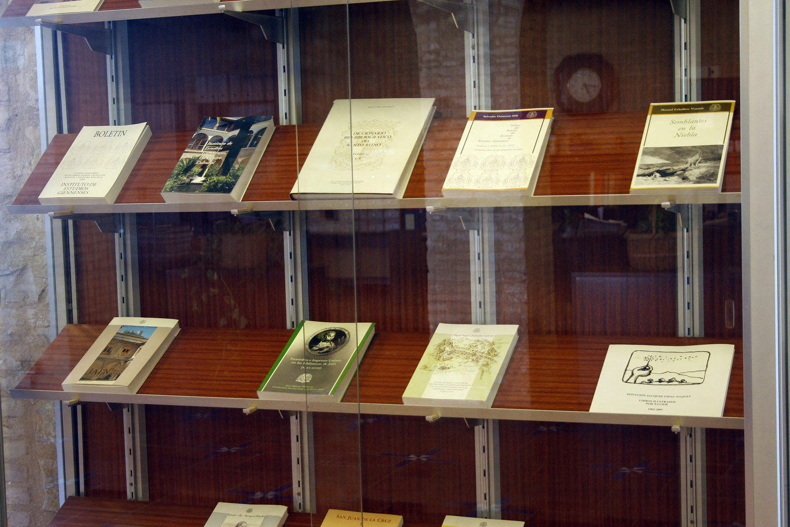 Pulsa para ampliar la imagen: Biblioteca