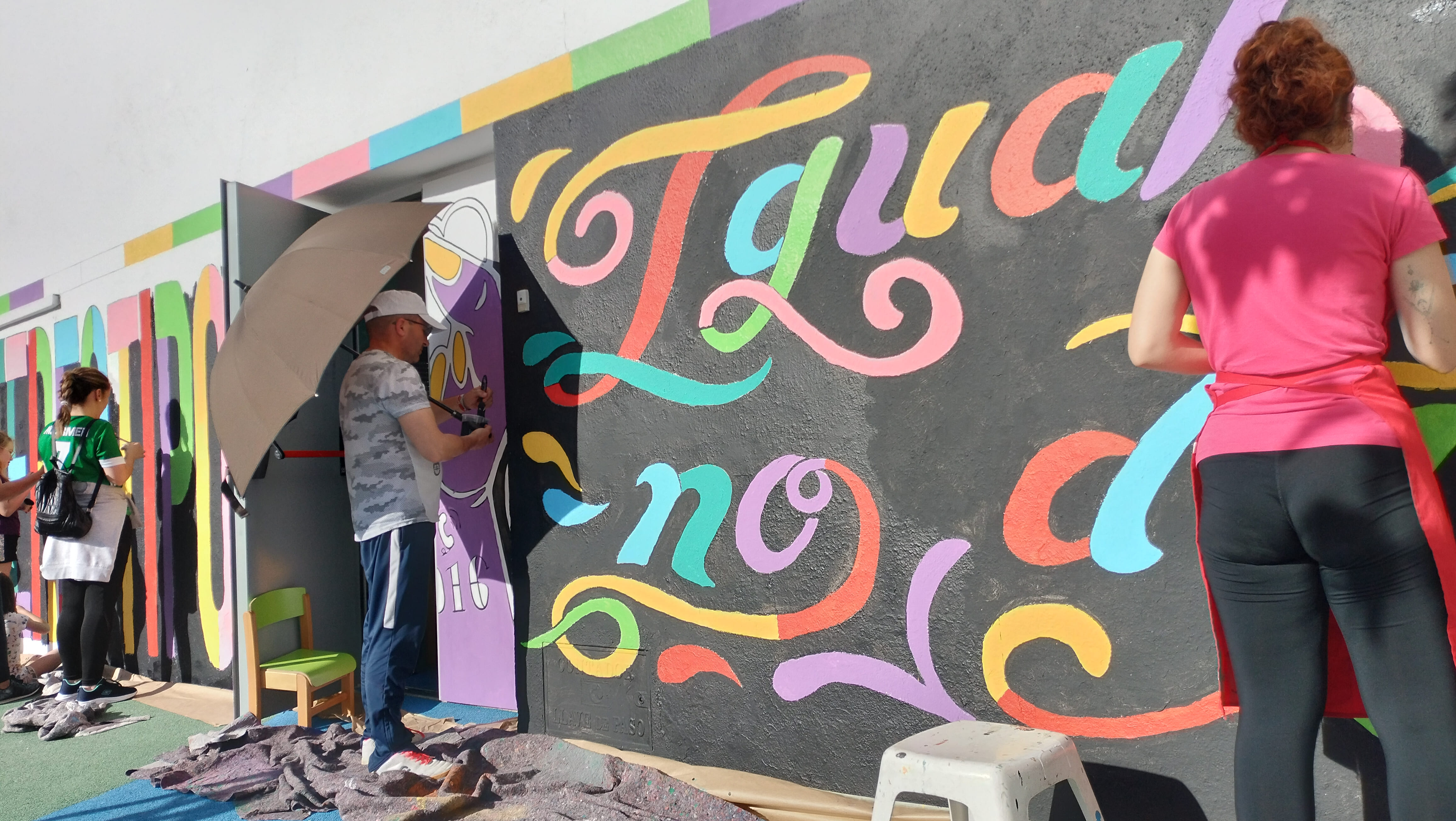 Pulsa para ampliar la imagen: Mural en proceso igualart Valdepeñas