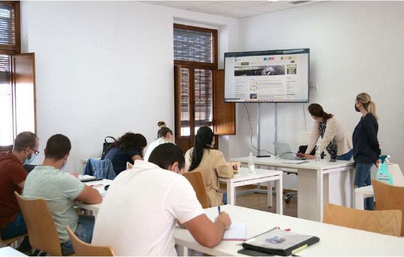 Pulsa para ampliar la imagen: Curso Autoempleo y creación de empresas en Porcuna