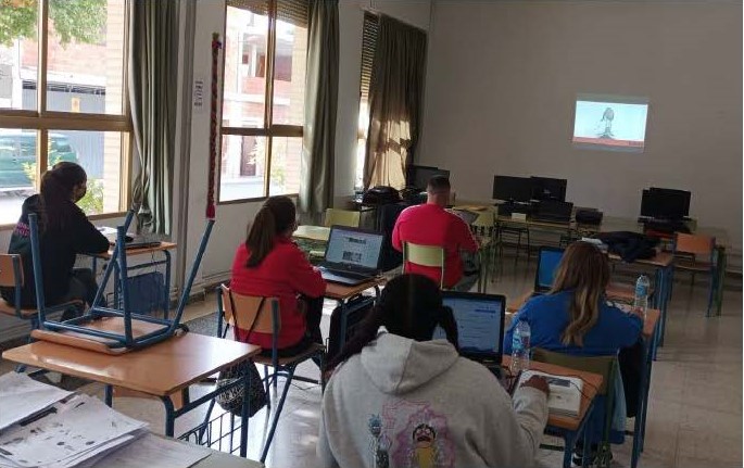Pulsa para ampliar la imagen: Curso Nuevas Tendencias y Competencias Digitales aplicadas al Sector Industria en Peal de Becerro