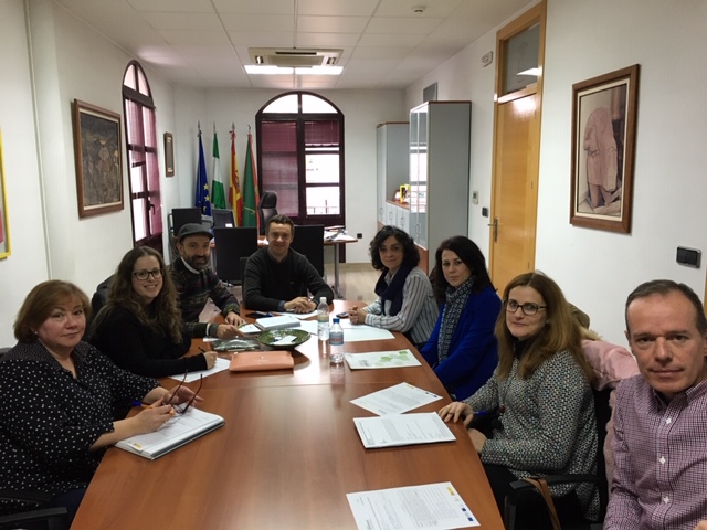 Pulsa para ampliar la imagen: Ayuntamiento de Huelma - 3 de diciembre de 2019