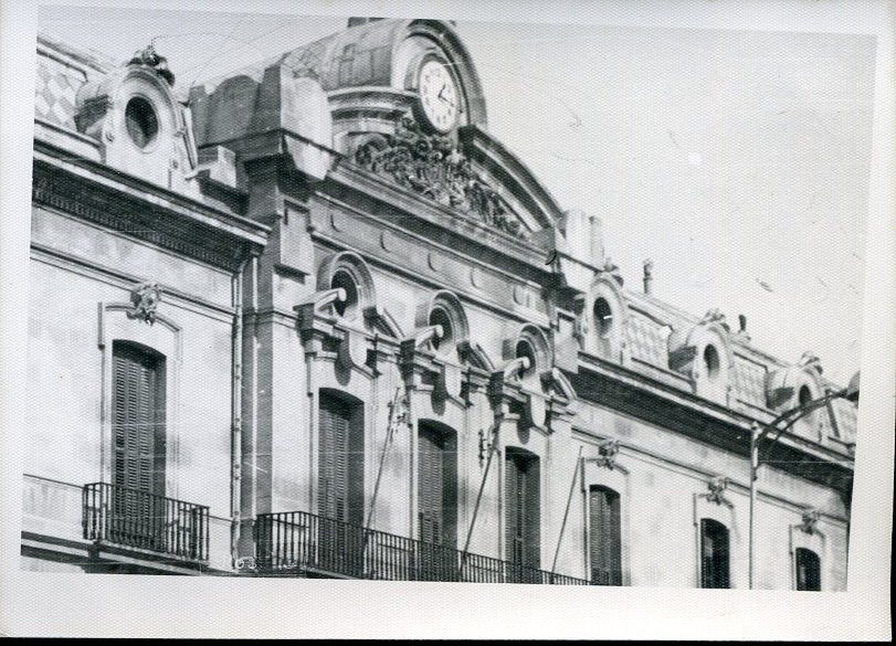 Fachada del Palacio de la Diputación Provincial. Fotógrafo Jaime Roselló. Anterior a 1970.
