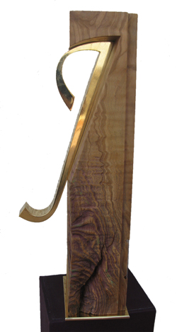 Imagen del premio tallado en madera