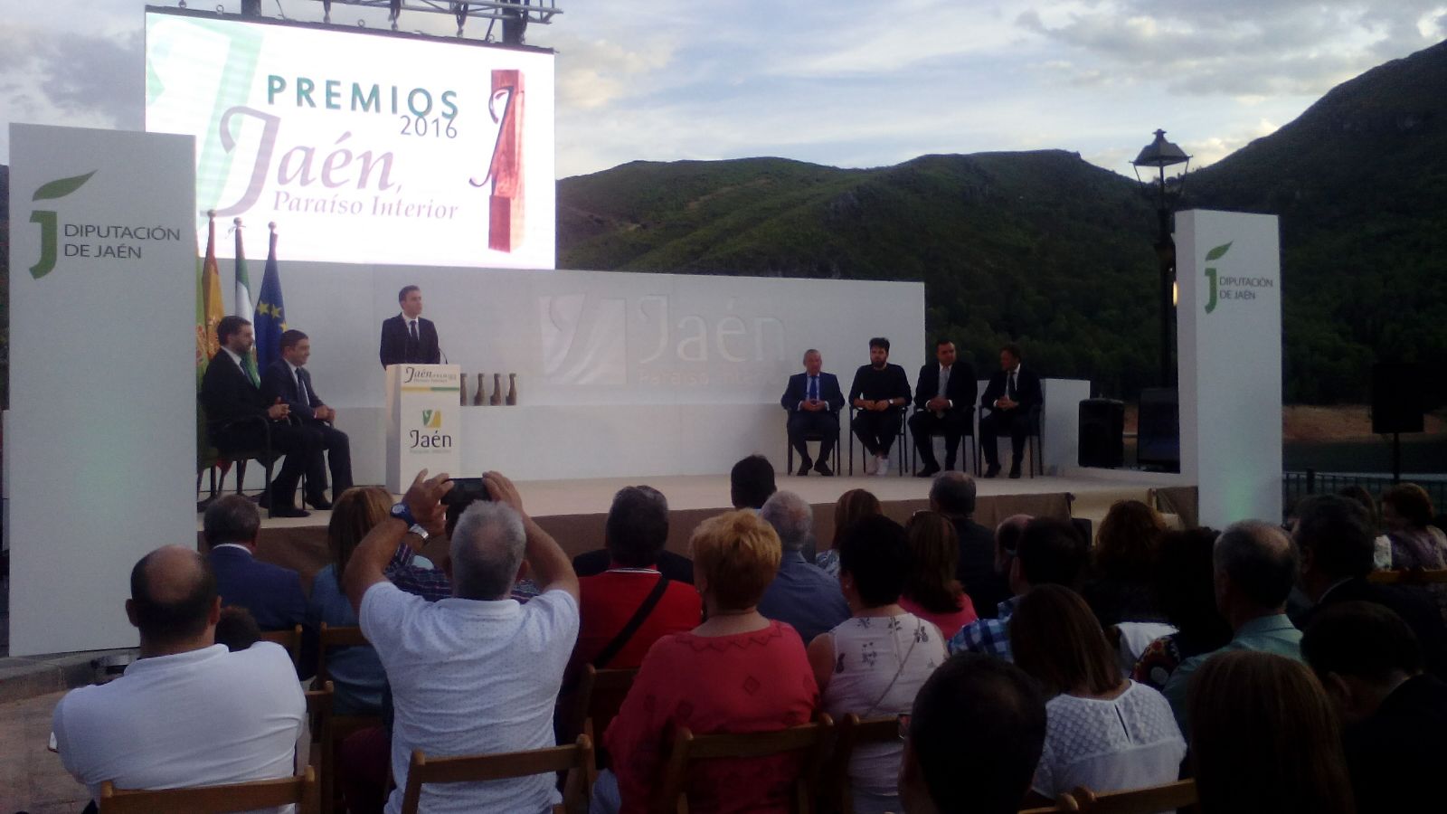 Pulsa para ampliar la imagen: Gala de entrega de los premios Jaén, paraíso interior 2016