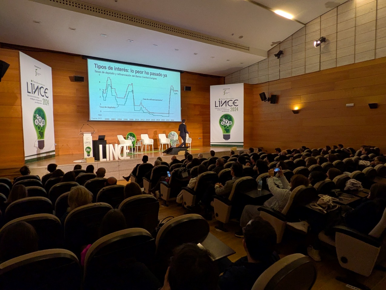 Fotos de celebración del Foro (25 de Noviembre de 2024) 4