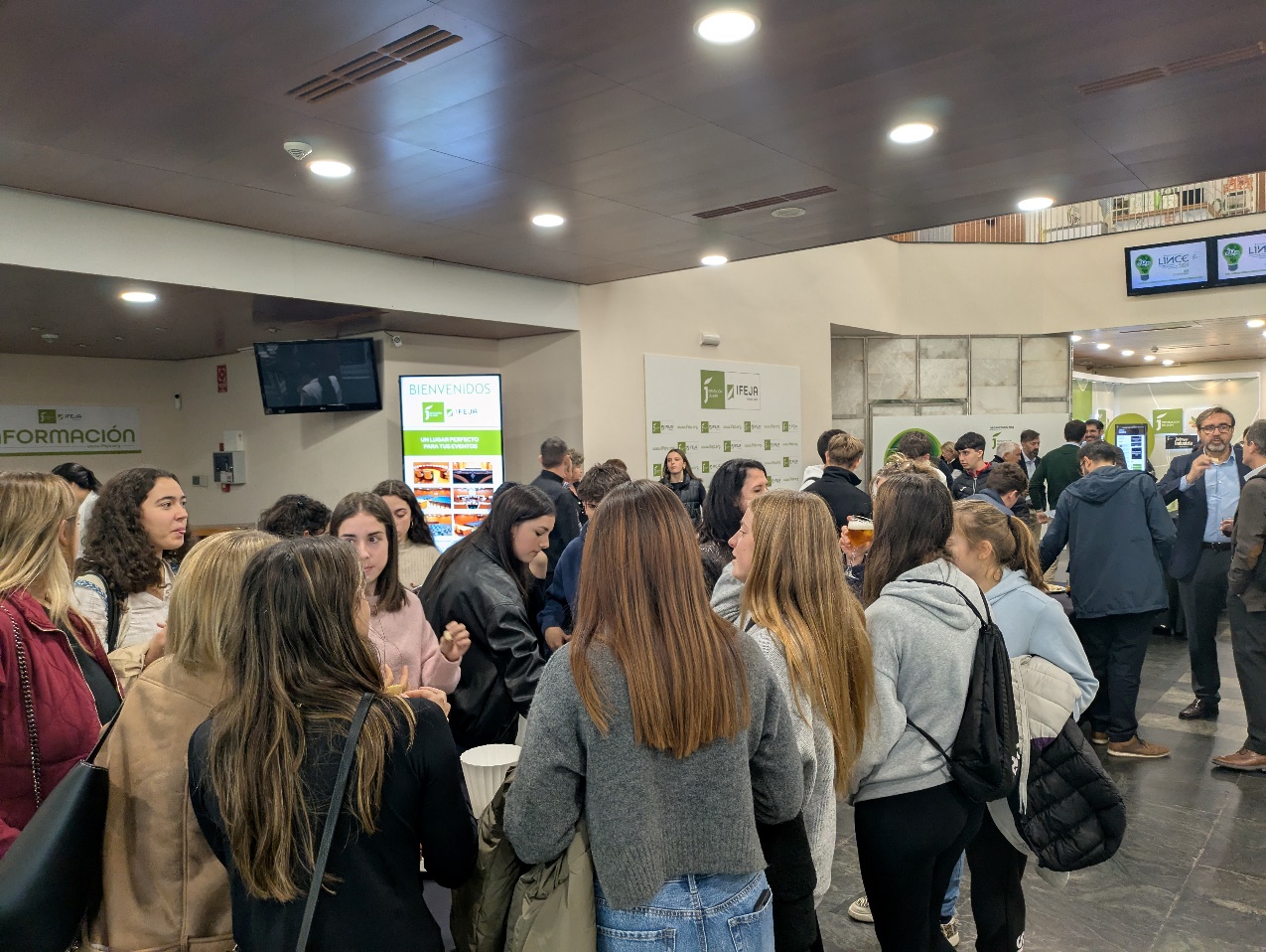 Fotos de celebración del Foro (25 de Noviembre de 2024) 8