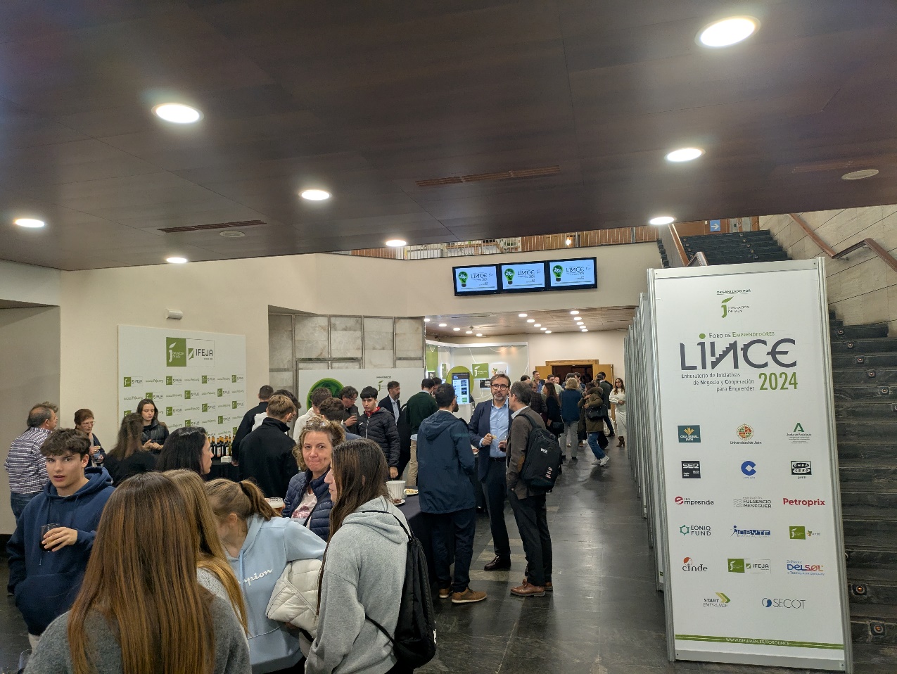 Fotos de celebración del Foro (25 de Noviembre de 2024) 9