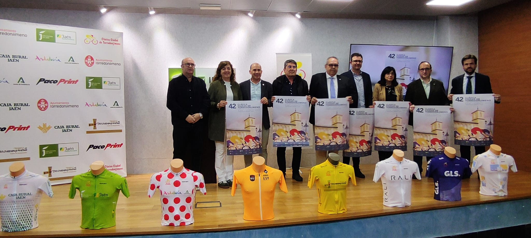 Un total de 150 corredores de 25 equipos españoles disputarán la 42ª Clásica Ciclista Ciudad de Torredonjimeno | Diputación de Jaén | Ampliar imagen