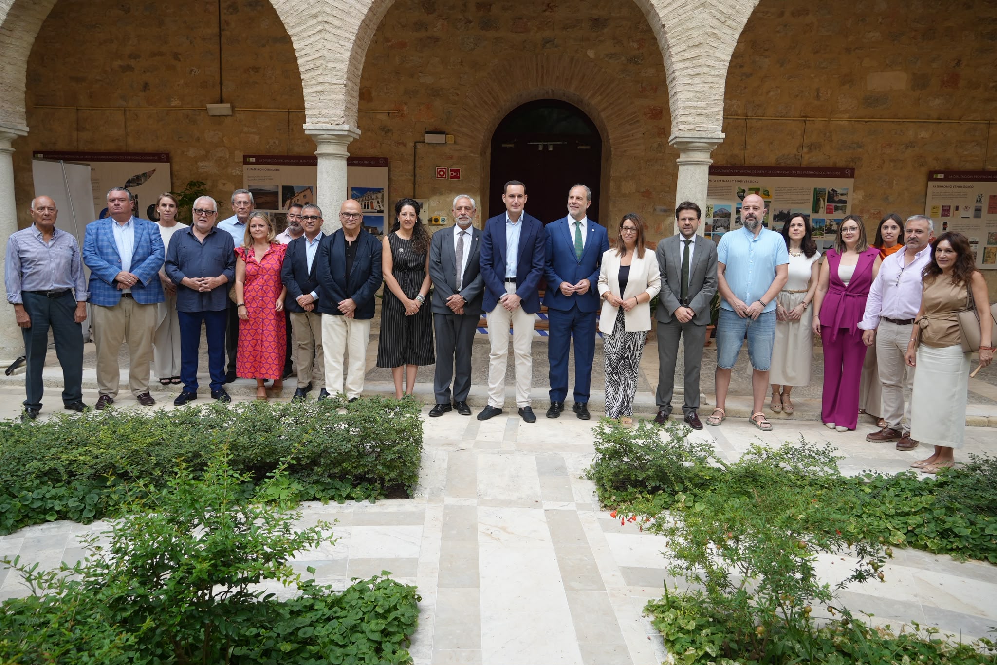 Miembros del Patronato de la Fundación Estrategias