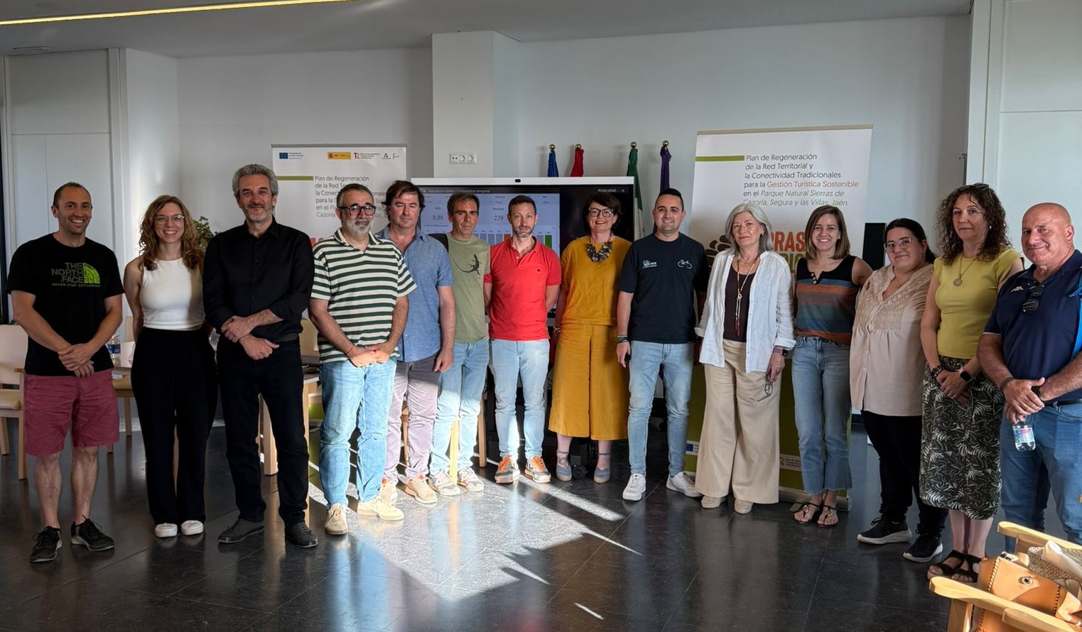 La Iruela acoge la presentación del nuevo Sistema de Inteligencia Turística (SIT) del destino Sierras de Cazorla, Segura y Las Villas | Diputación de Jaén | Ampliar imagen