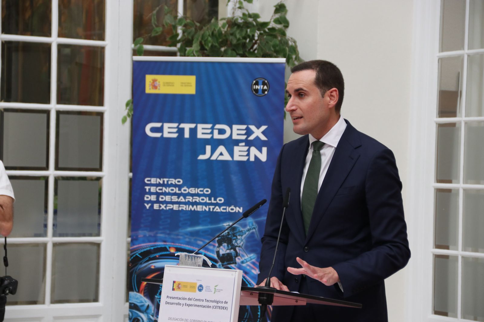 El presidente de la Diputación de Jaén interviene en esta jornada de presentación del CETEDEX en Sevilla