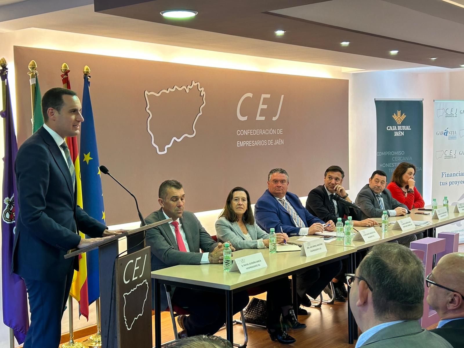 Juan Latorre, durante su intervención en esta asamblea