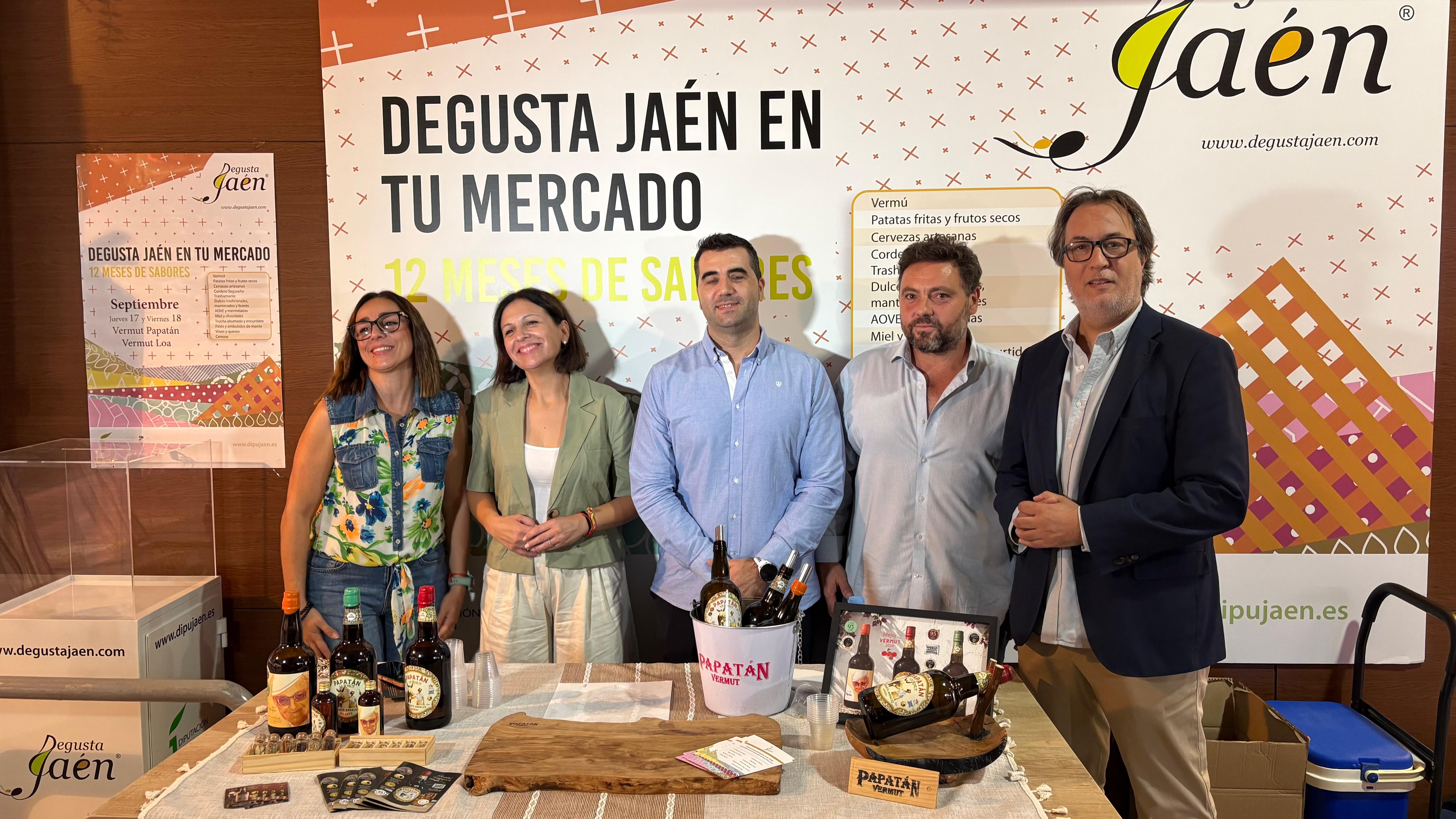 Esta campaña se ha dado a conocer hoy en el mercado de San Francisco de Jaén | Diputación de Jaén | Ampliar imagen