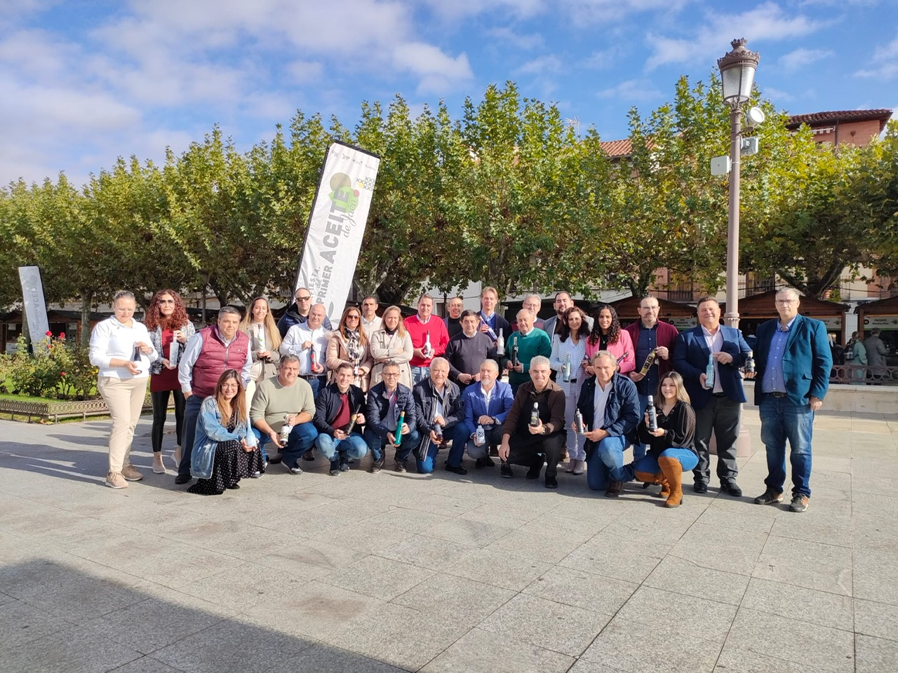 Foto de la noticia: Más de 2.000 personas visitan la Fiesta del Primer Aceite de Jaén en Alcalá de Henares
