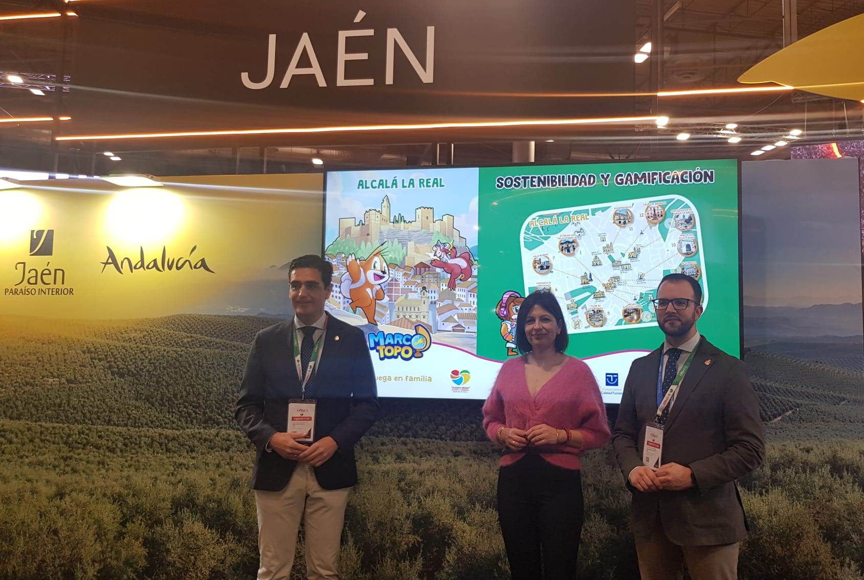 La diputada de Medio Ambiente y Lucha contra el Cambio Climático, Isabel Uceda, interviene en la presentación de la herramienta digital, turística y de gamificación ‘Marco Topo’ de Alcalá la Real