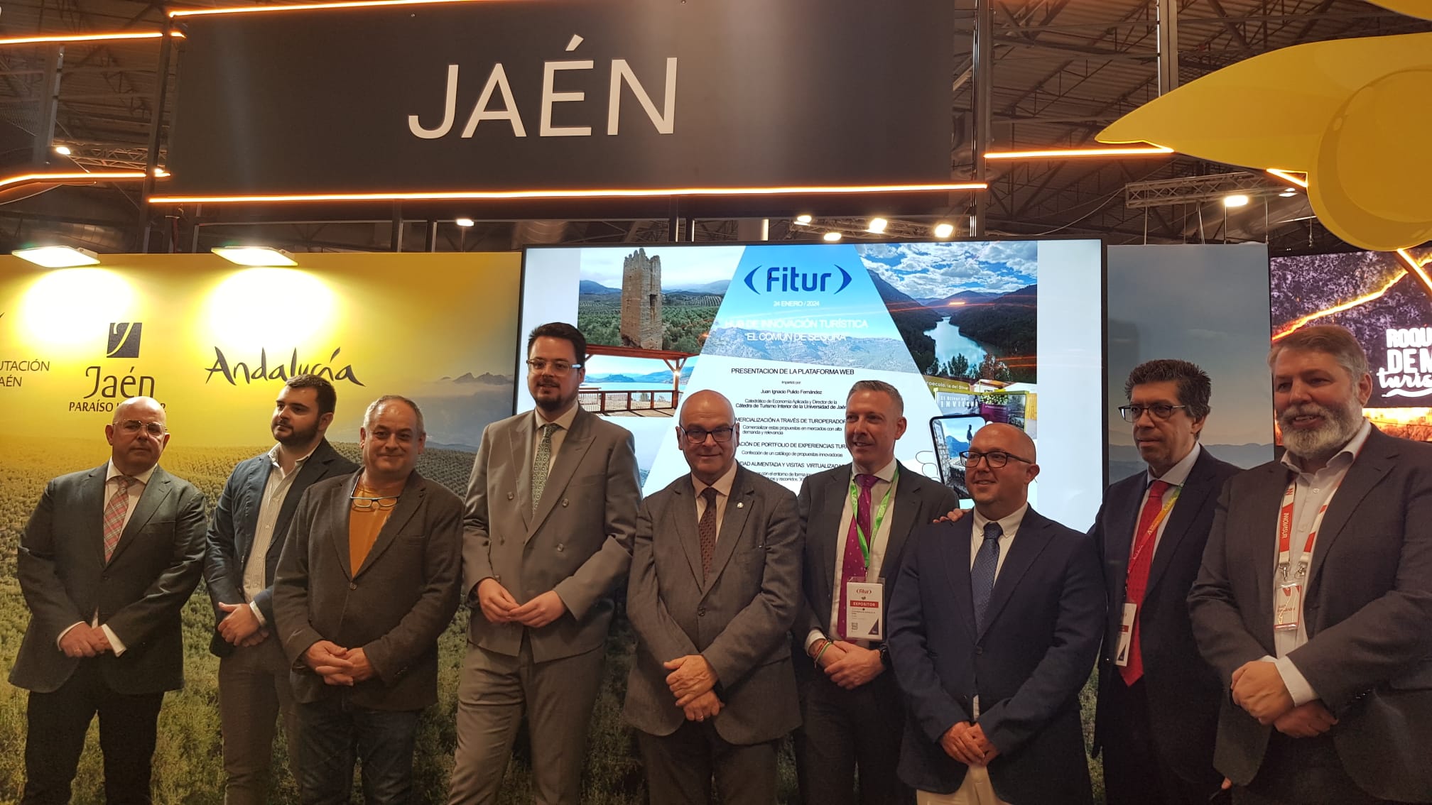 El diputado de Promoción y Turismo, Francisco Javier Lozano, participa en la presentación del Hub de Innovación Turística Común de Segura